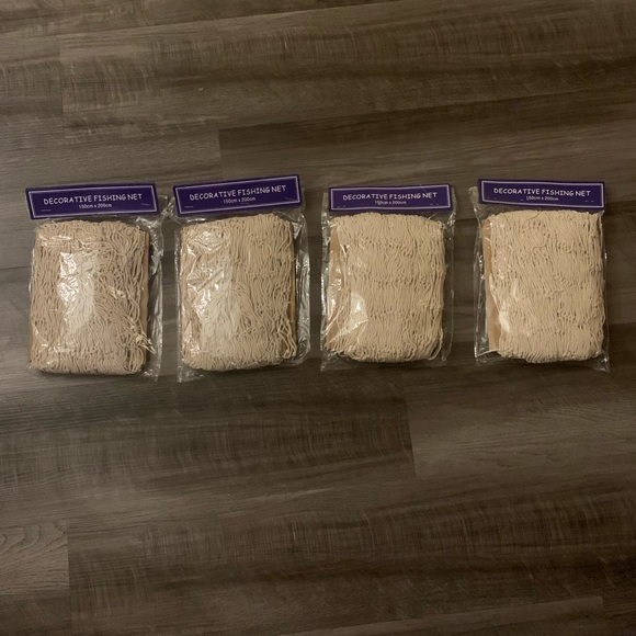 Decorative Fishing Net - Wall/Ceiling Art - Picture 3 of 3